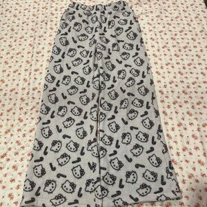 Hello Kitty x Forever 21 Hello Kitty Pajama Pants (Small)